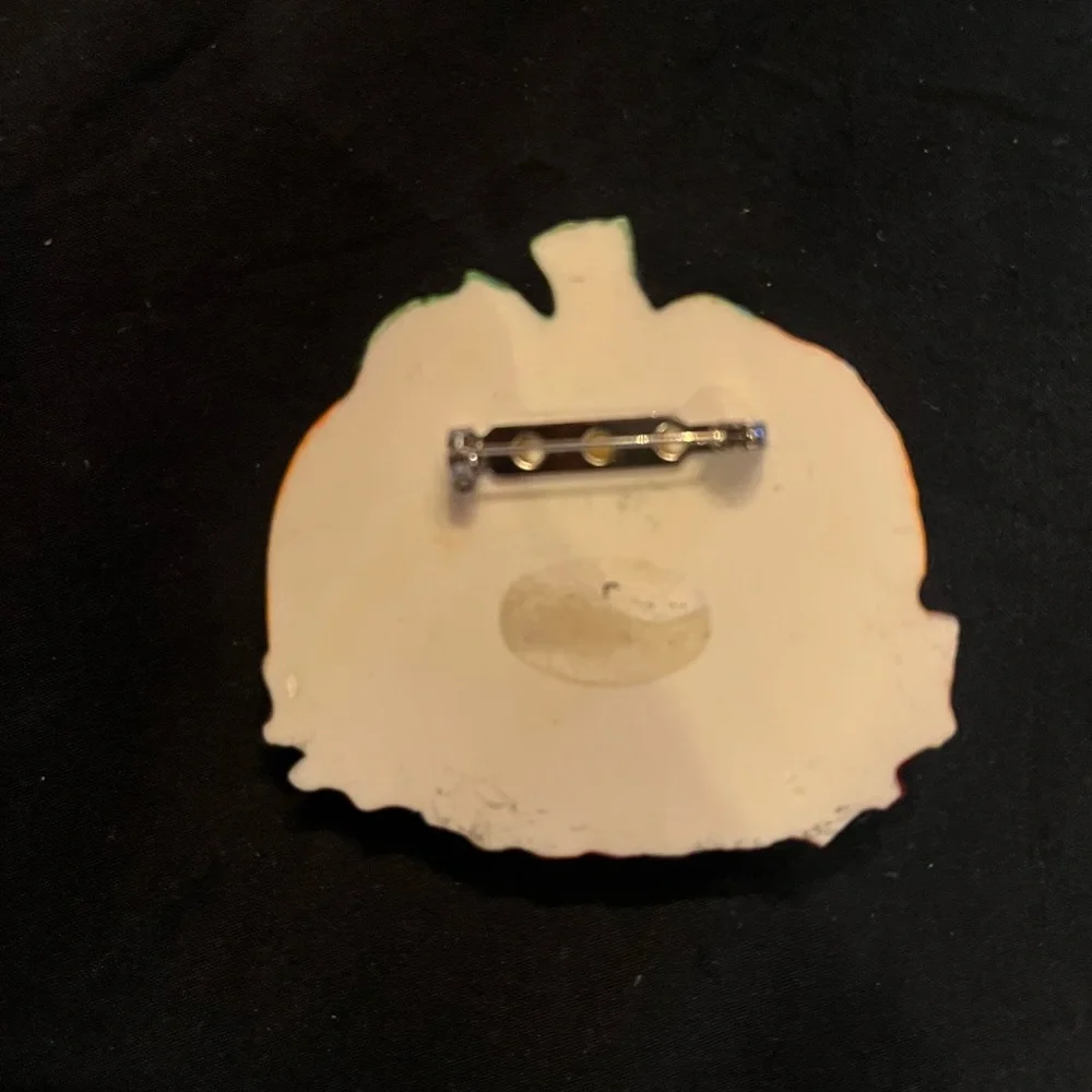 Vintage Large Pumpkin Brooch featuring autumn leaves